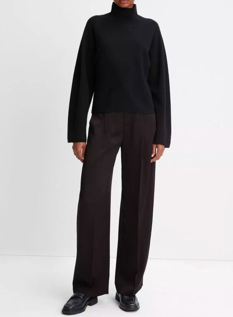 Wool and Cashmere Dolman-Sleeve Turtleneck Sweater